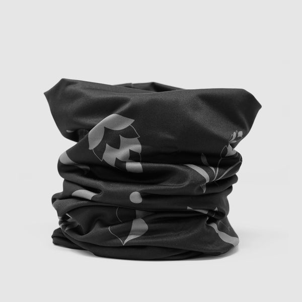 Black printed neck warmer